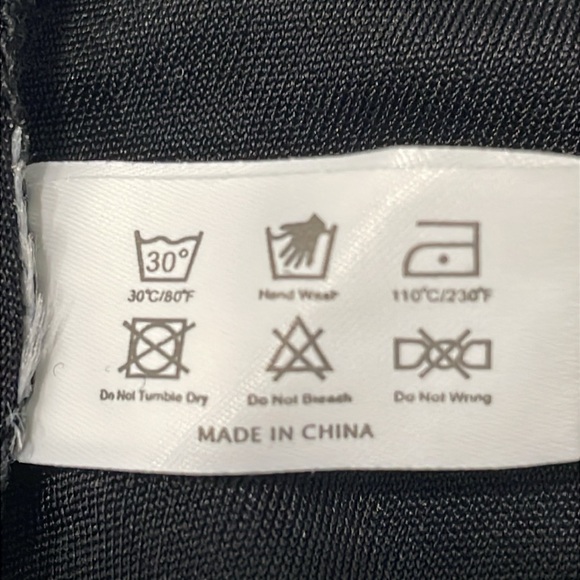 SilkSilky Black Silk Knitted Elegant Nightgown Dress Size Medium NWOT - Picture 8 of 13